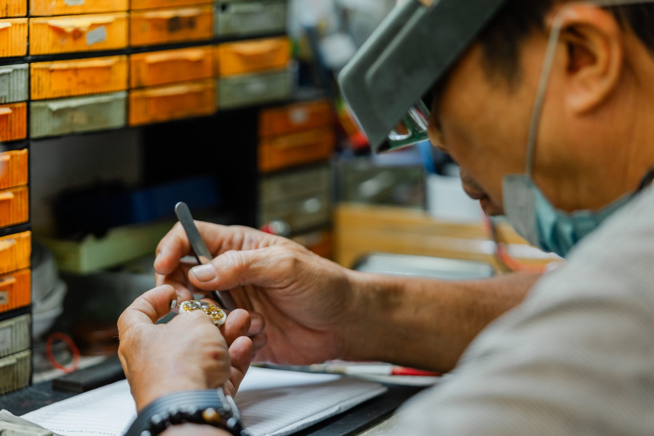 Service Jam Tangan dan Watch repair di Doray Watches