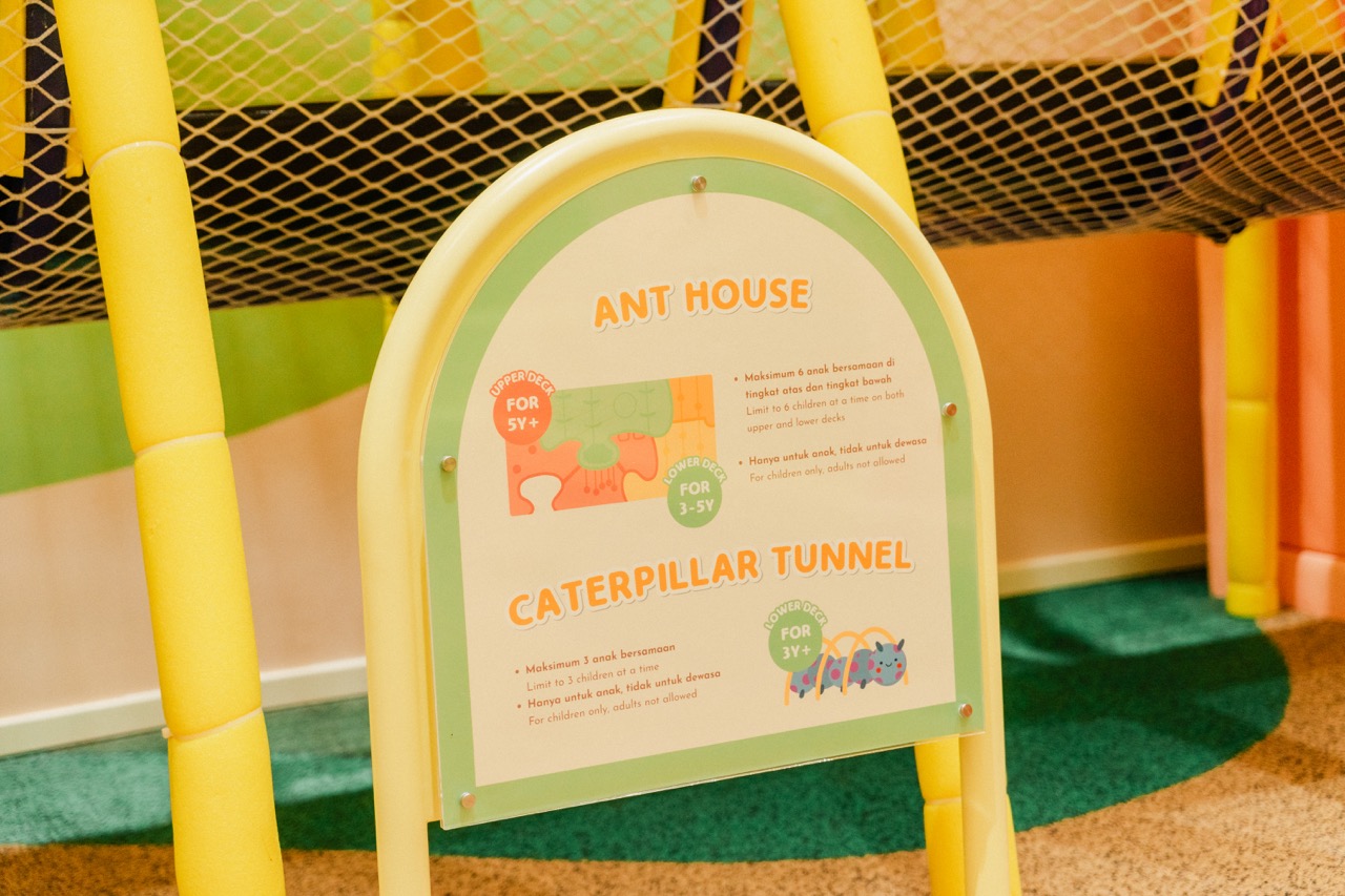 Anthouse dan Caterpillar Tunnel