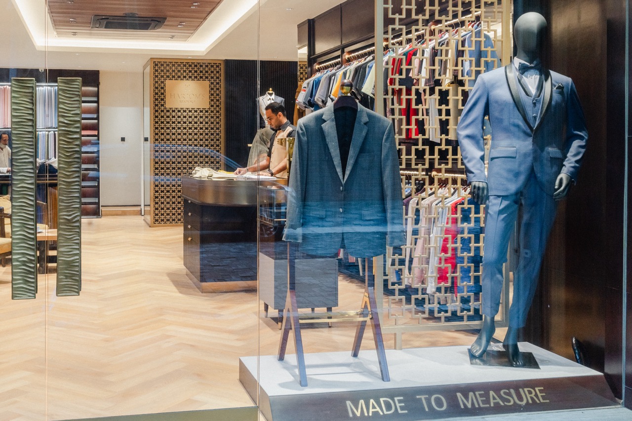 Tampilan dalam Toko Harioms Tailor